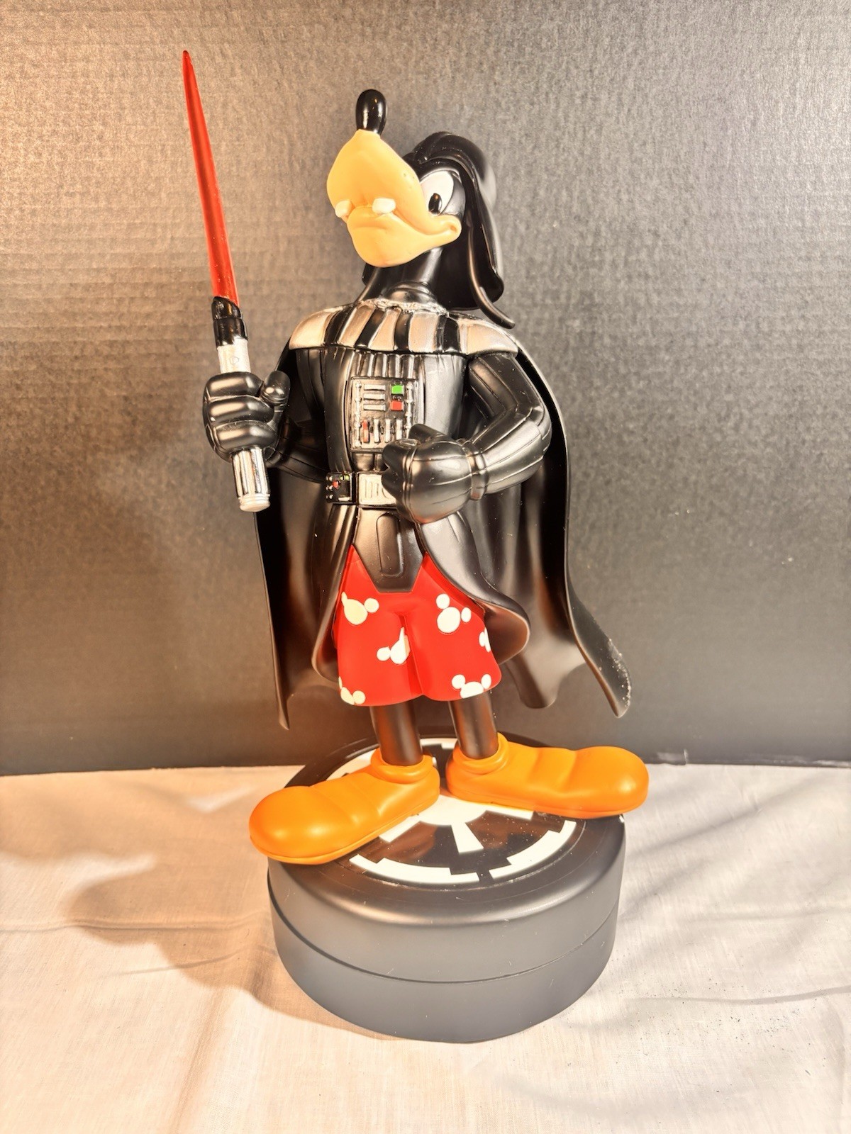 Disney/Star Wars Weekends Goofy as Darth Vader Limited Edition Statue (No Pin)