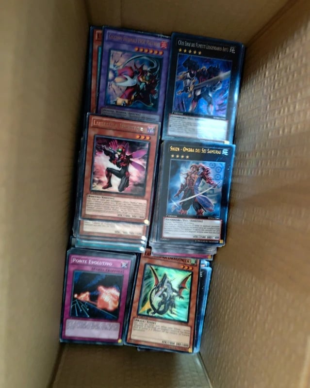 Lotto carte Yu-Gi-Oh da oltre 2Kg