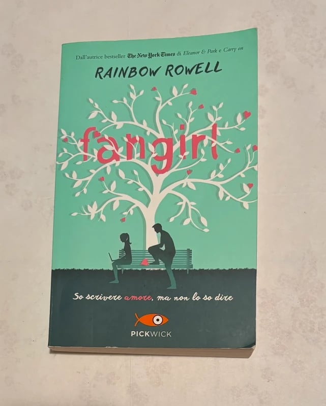 Libro "Fangirl" di Rainbow Rowell - Edizione Pickwick