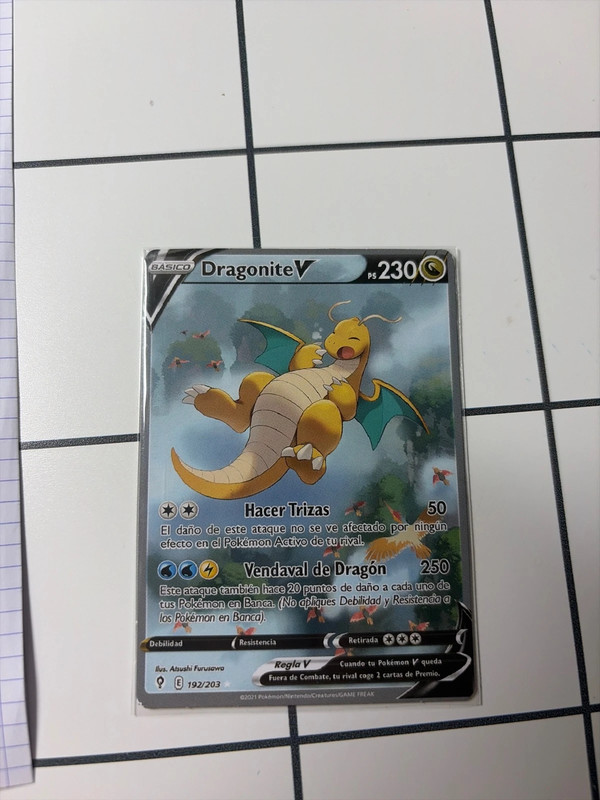 Carta pokemon Dragonite V #192
