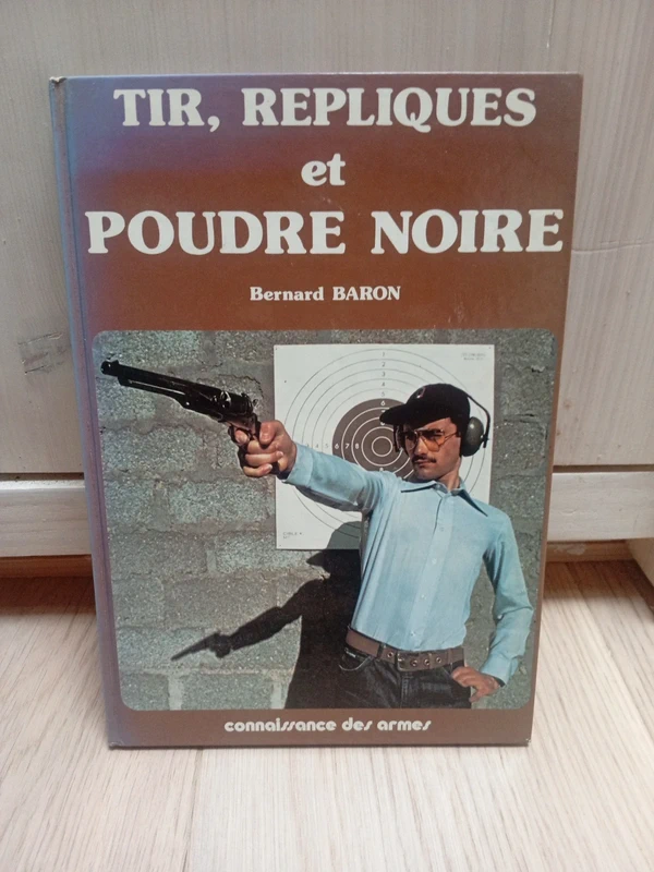 Livre tir réplique et poudre noir