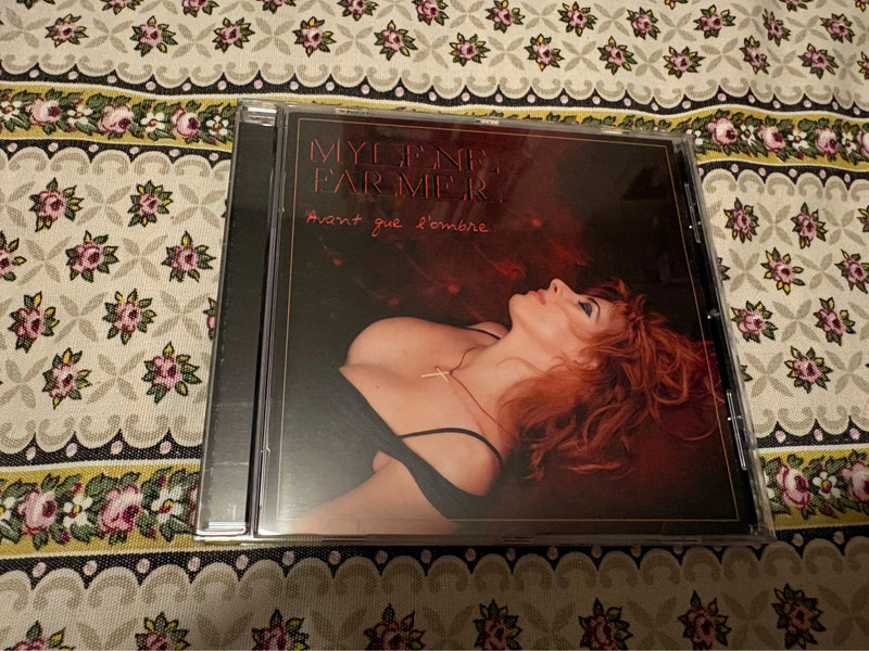 Mylène Farmer "Avant que l’ombre" comme neuf