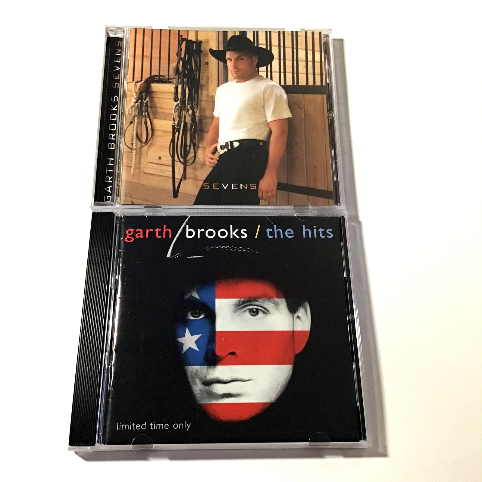 Garth Brooks 2 CD Lot: The HIts (1994), Sevens (1997) Country