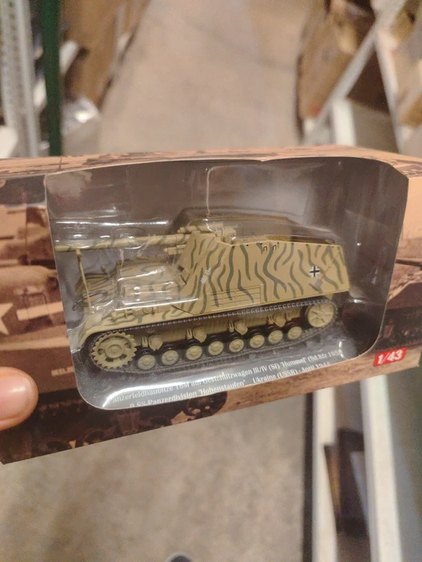 Tanque 165 Hummel Altaya a escala 1/43