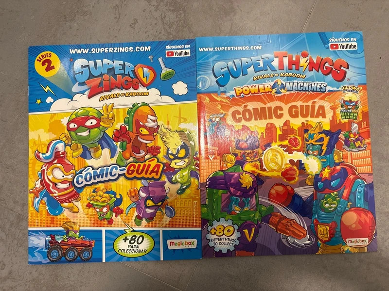 Dos cómic-guía Superzings
