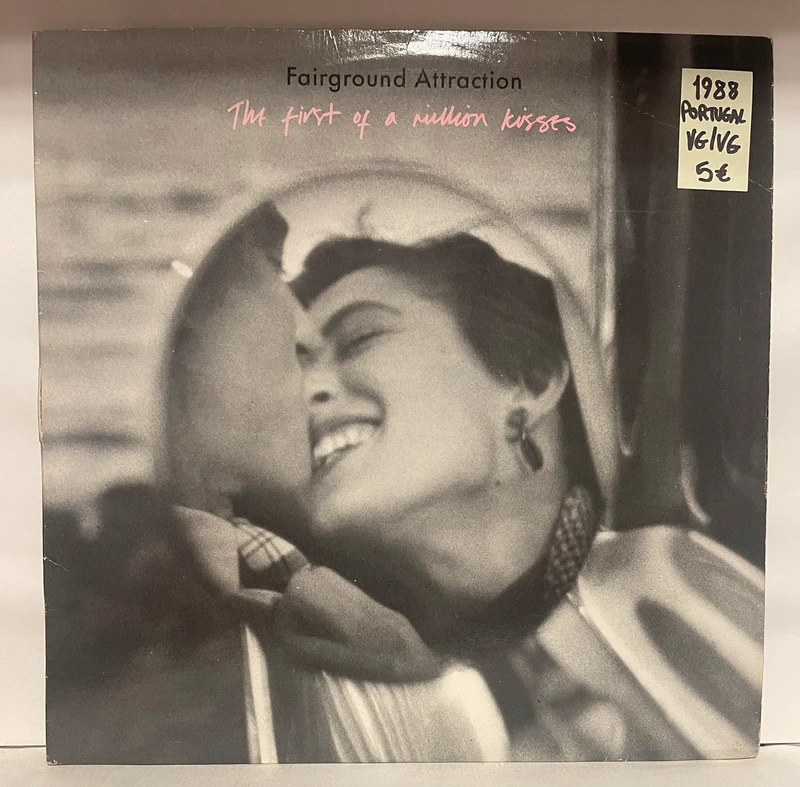 Fairground Attraction - The First Of Million Kisses