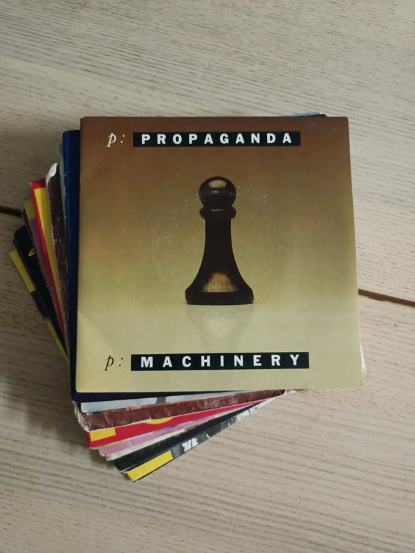 Lot 16 Vinyles 45T Années 80 - Synthpop New Wave Dance - Propaganda Jakie Quartz Ryan Paris