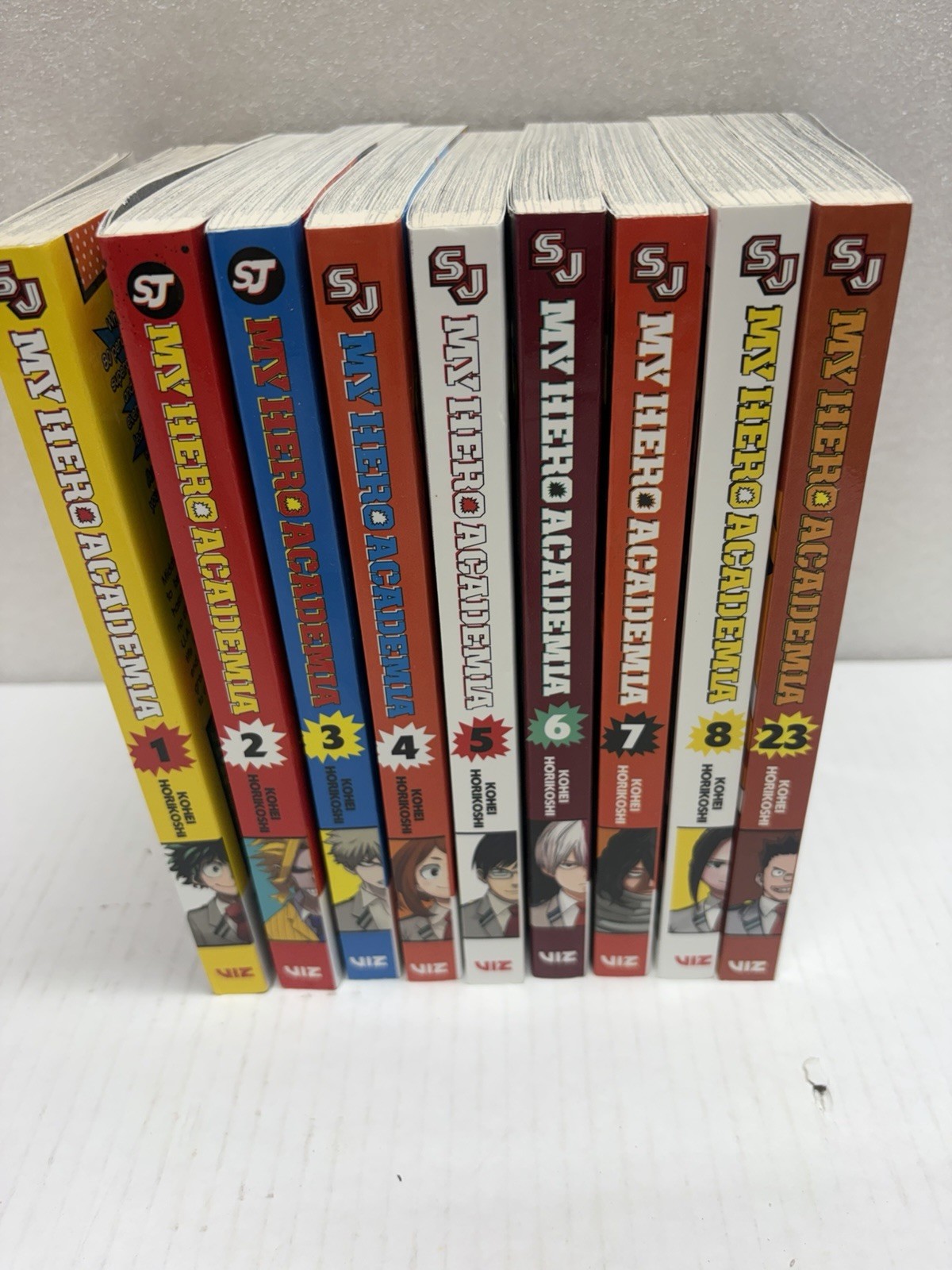 My Hero Academia Viz Media Set 1-8 +23 (totale di 9) Usato in ottime condizioni