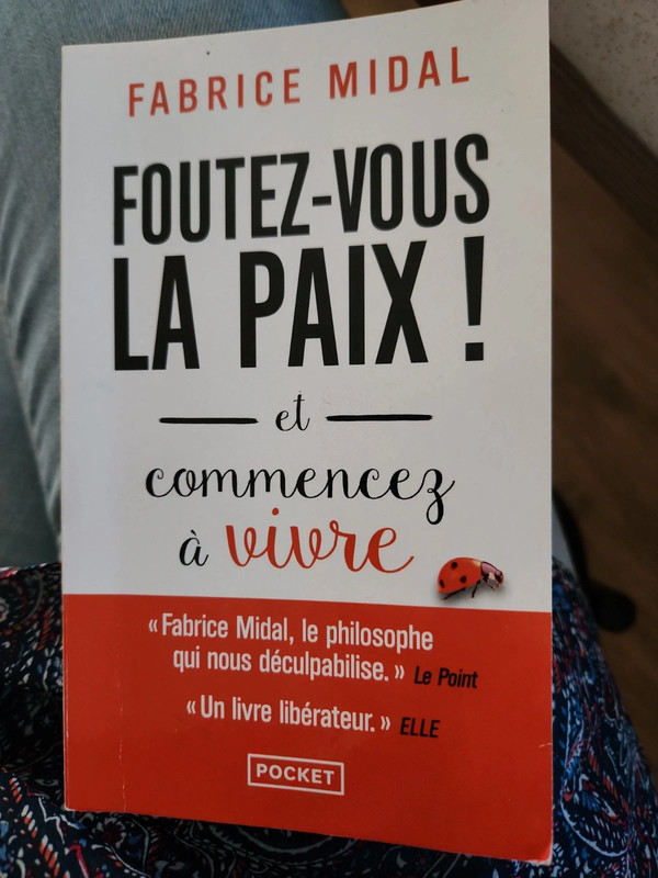 Livre Foutez vous la paix!