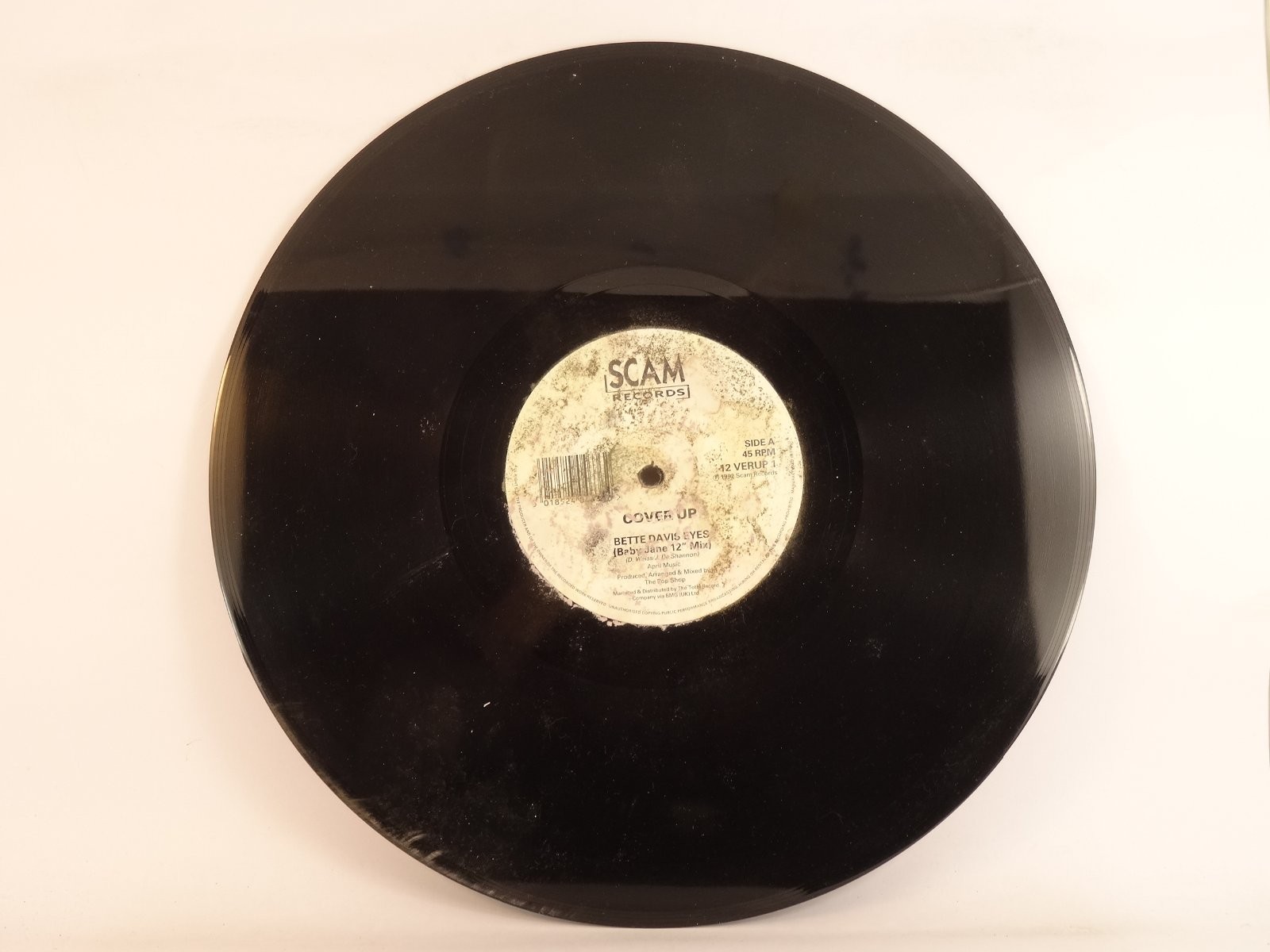 COVER UP (NO SLEEVE) BETTE DAVIS EYES (239) 3 Track 12" Single including Picture