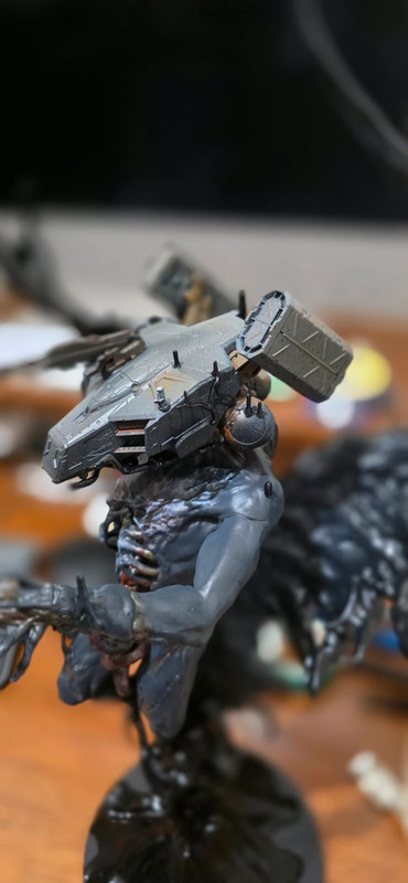 Statua originale del Catcher (BT) - Death Stranding Collector's Edition