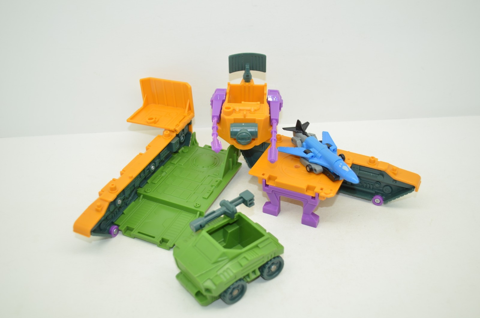 Transformers Original G1 1989 Micromaster Anti-Aircraft Base Near Complete NICE