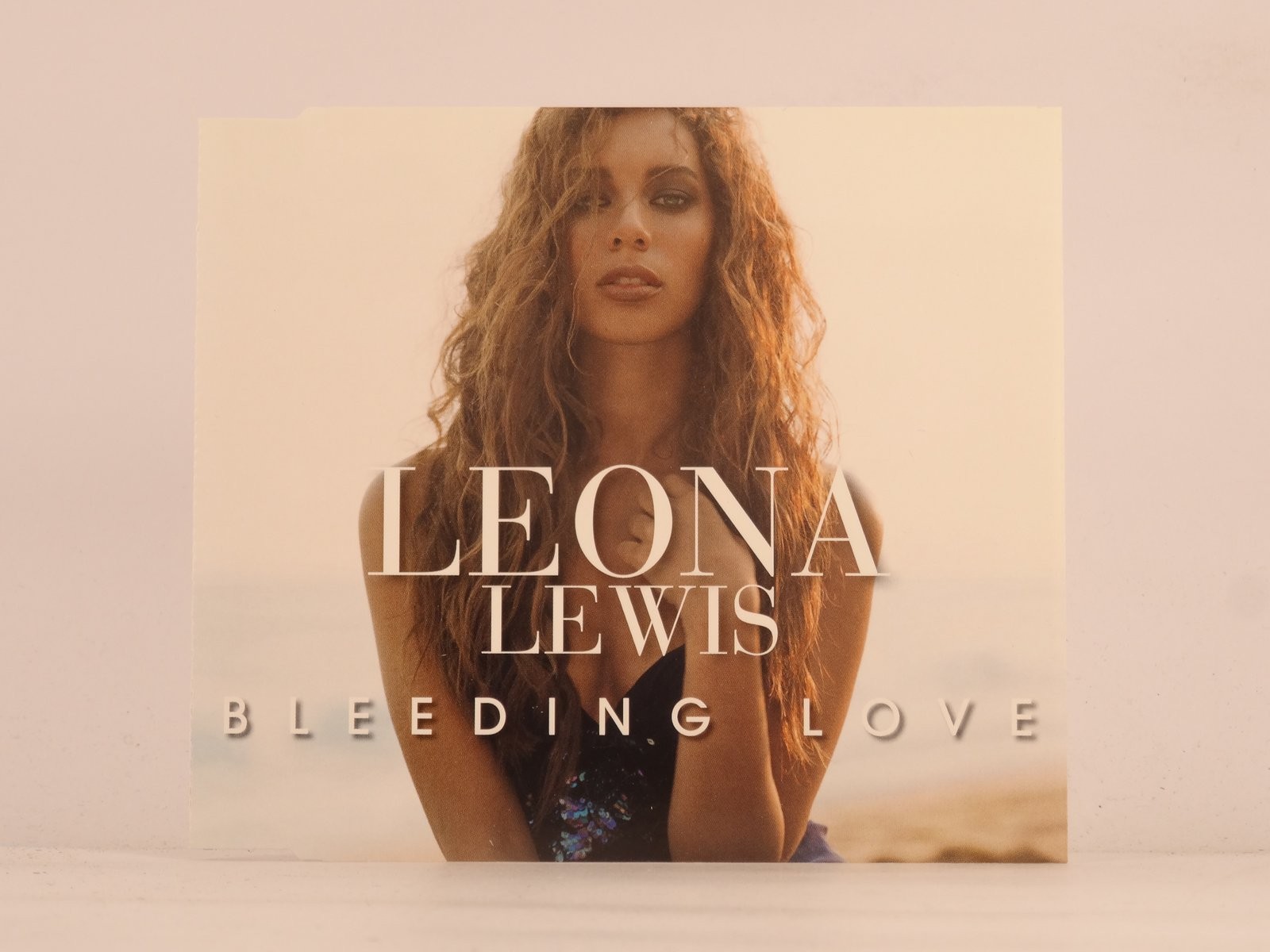 LEONA LEWIS BLEEDING LOVE (G85) 2 Track CD Single including Plastic Sleeve BMG