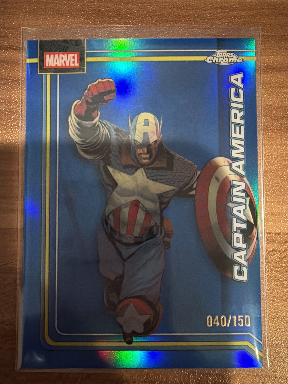 Captain America 2026 Topps Chrome Marvel #19 rifrattore blu /150 colori corrispondenti