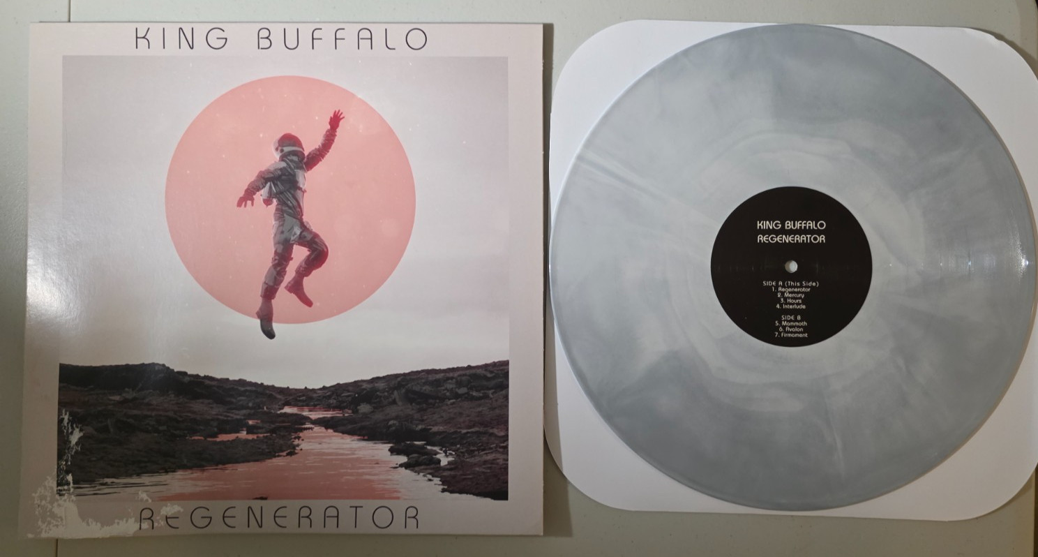 King Buffalo – Regenerator Bone White and Silver 2022 NM/VG Great Copy