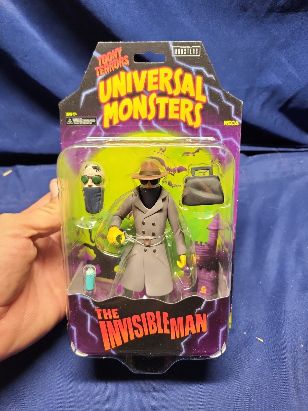 NECA Toony Terrors The Invisible Man Universal Monsters Bonus Backdrop Display