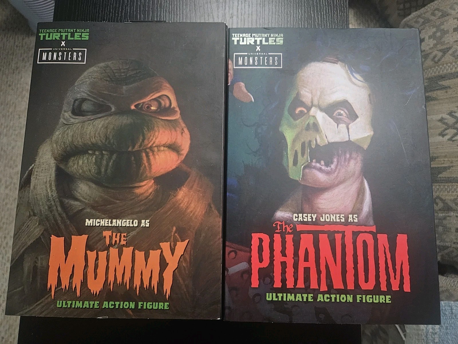 NECA TMNT x Monsters CASEY JONES & MICHAELANGELO Nuovo Universal Ninja Turtles