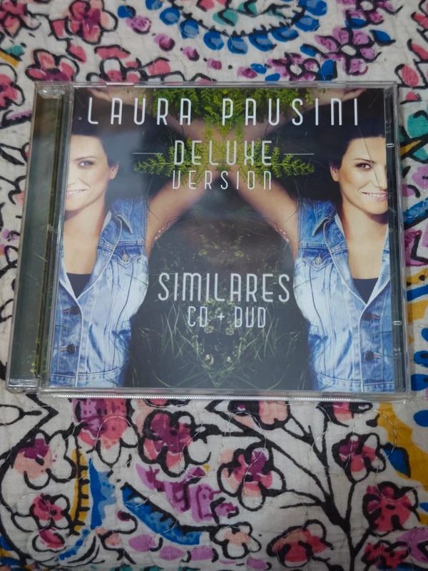 Laura Pausini Similares Deluxe