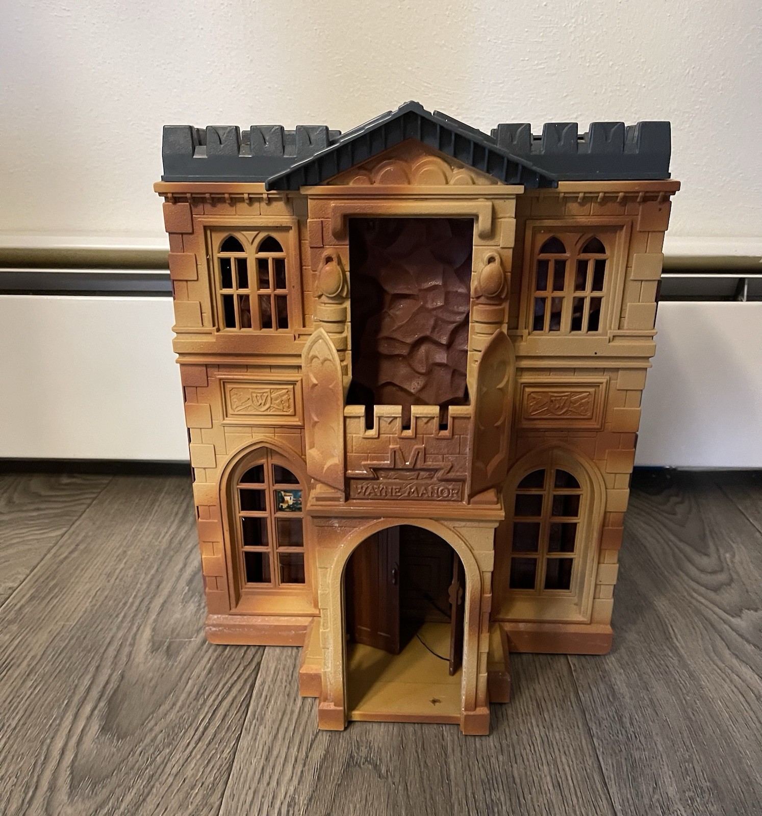 Batman Returns Batman Batcaverna 1991 centro di comando Wayne Manor Kenner ottime condizioni