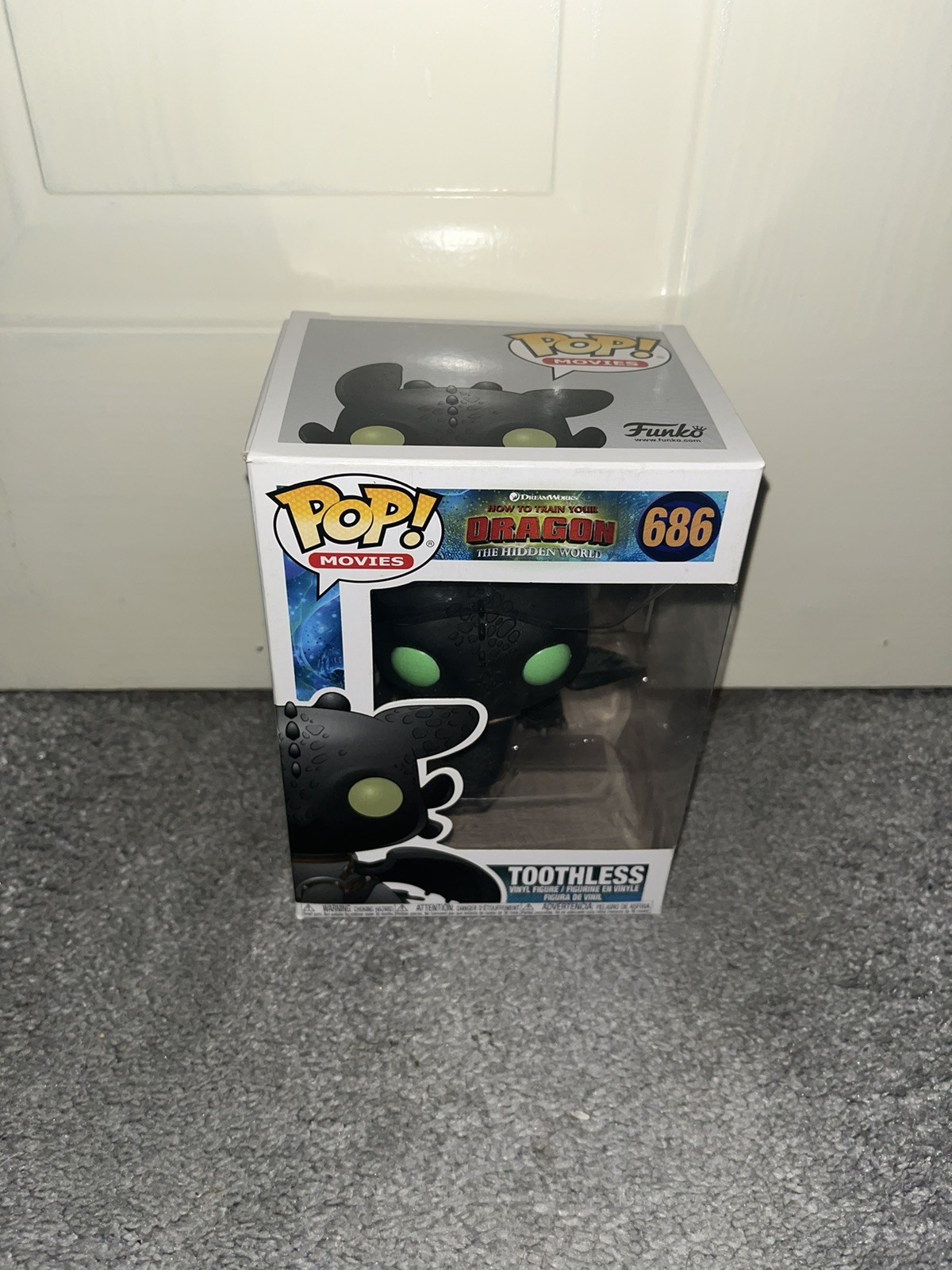 HOW TO TRAIN YOUR DRAGON 3 TOOTHLESS 3.75" POP MOVIES VINYL FIGURE FUNKO 686