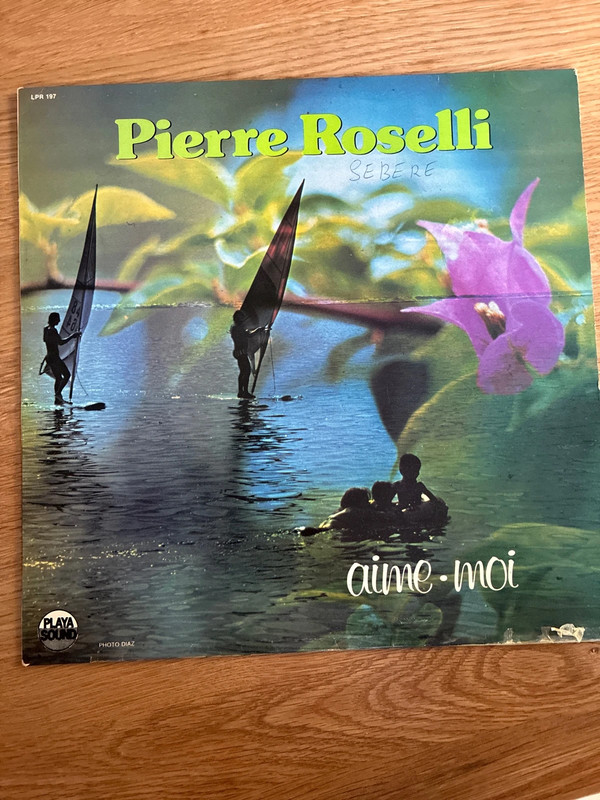 Pierre Roselli - Aime-moi