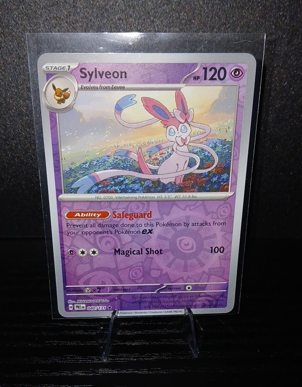 Sylveon 040/131 Sv: Prismatic Evolutions Reverse Holo