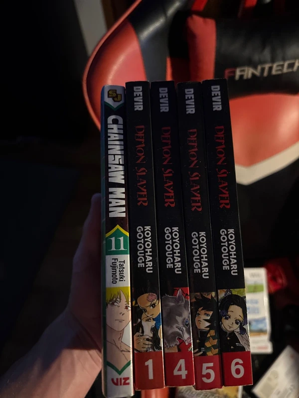 5 mangas (Demon Slayer and Chainsaw Man)
