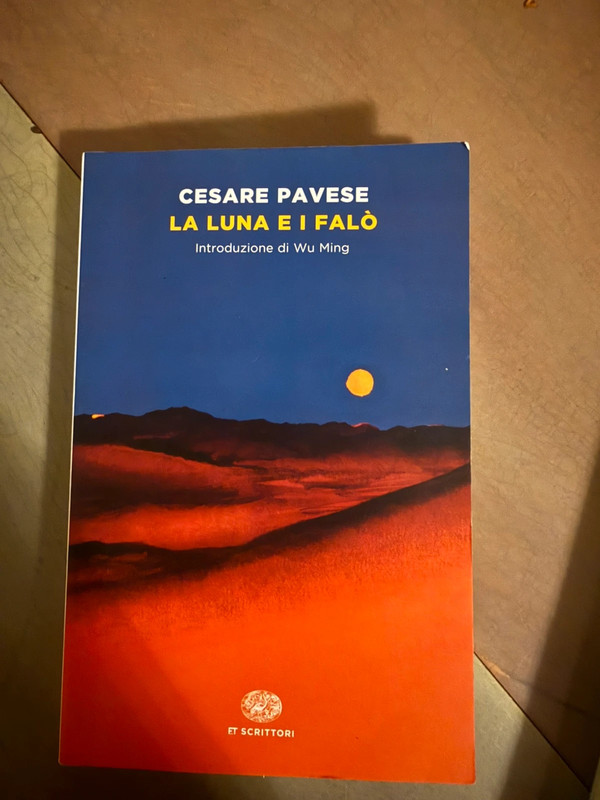 La Luna e i Falò