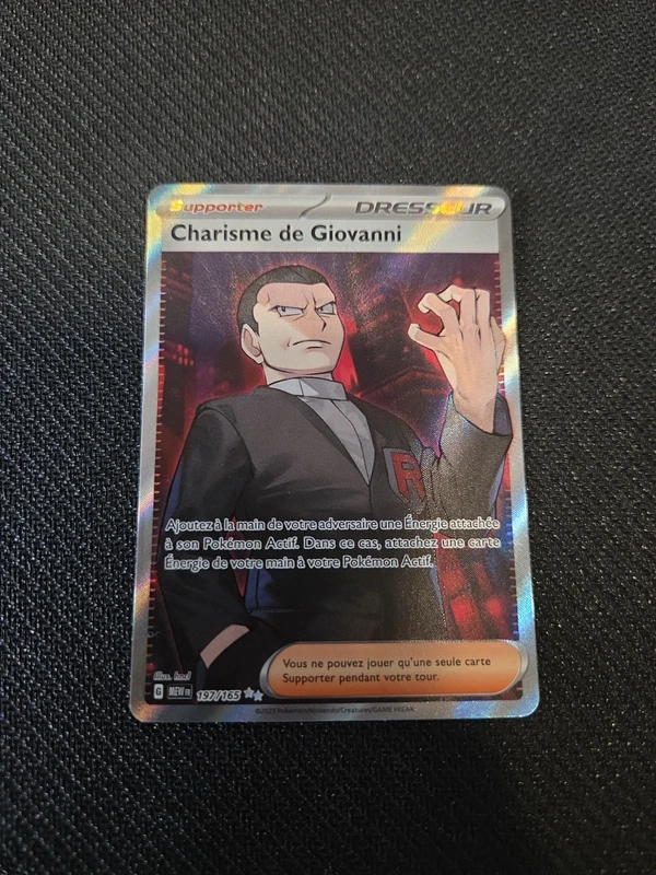 Carte Pokemon Charisme de Giovanni 197/165