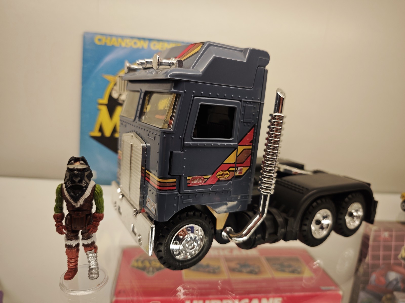 Maschera Kenner Bulldoze