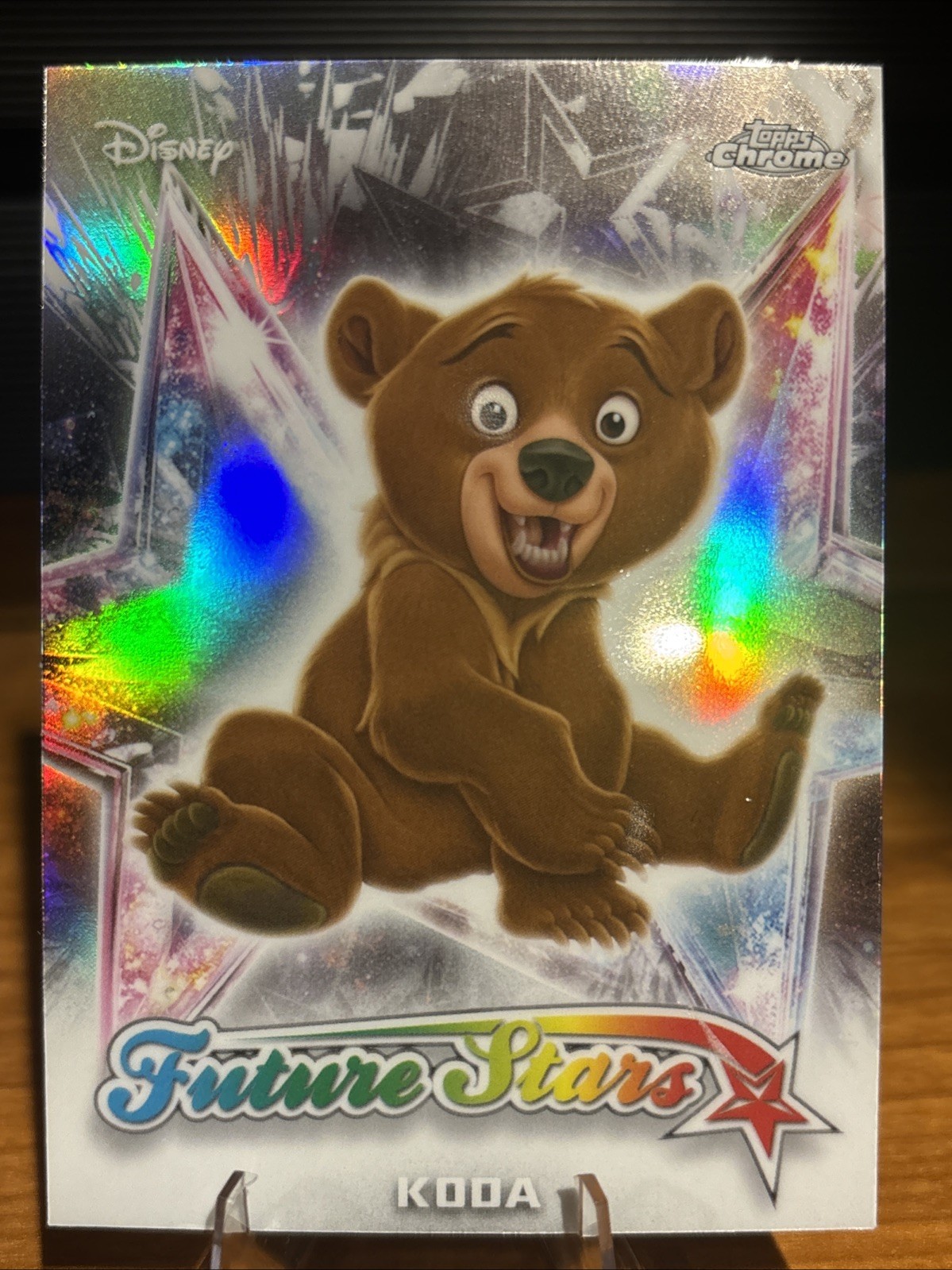 Scheda Topps Chrome Disney Future Stars Koda Fratello Orso non sportiva FS-7