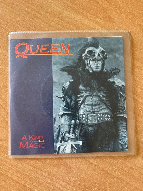 Single : QUEEN (1986)