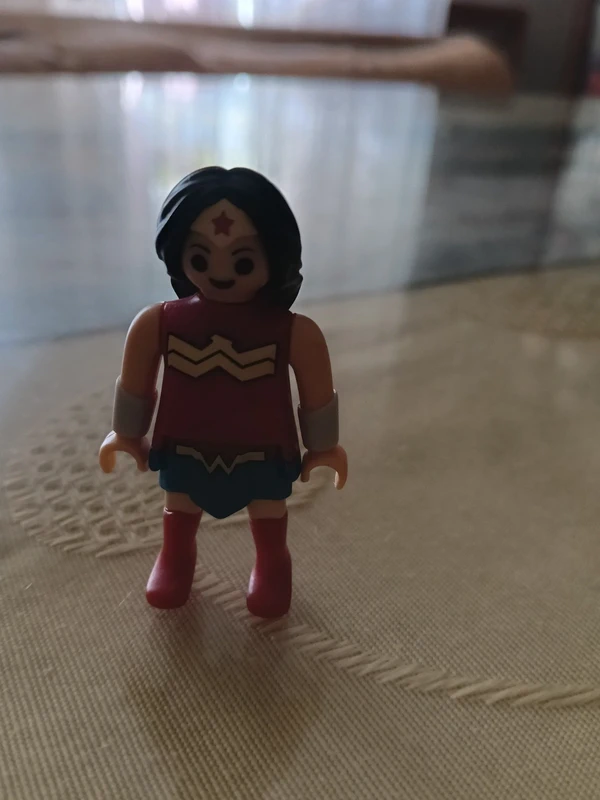 Playmobil Wonder Woman  Huevo Kinder