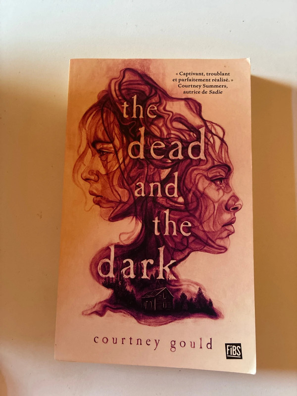 Livre the dead and the dark