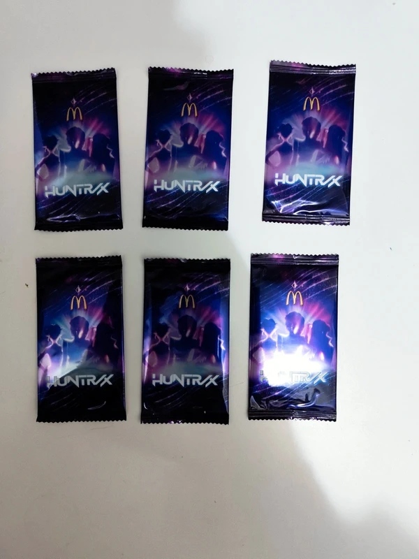 Set 6 McDonald's card Huntrix