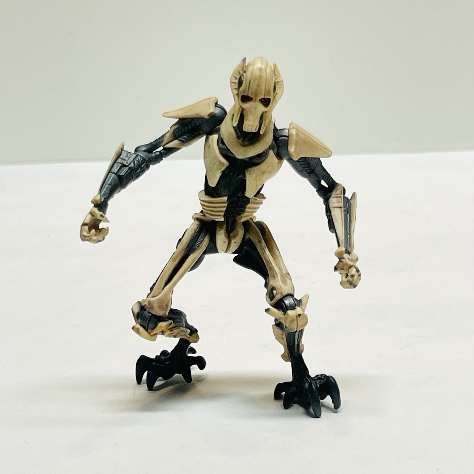 Hasbro Star Wars Revenge of Sith General Grievous' Wheel Bike Driver FIGURE ONLY