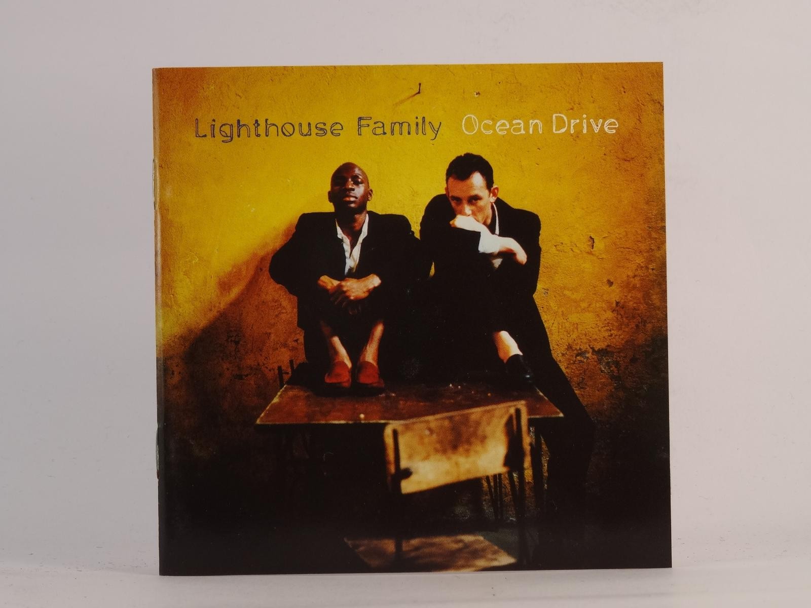 LIGHTHOUSE FAMILKY OCEAN DRIVE (J40) CD Single POLYDOR