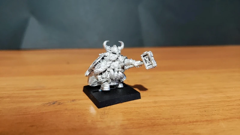 Dwarfs - lord Hammer and shield