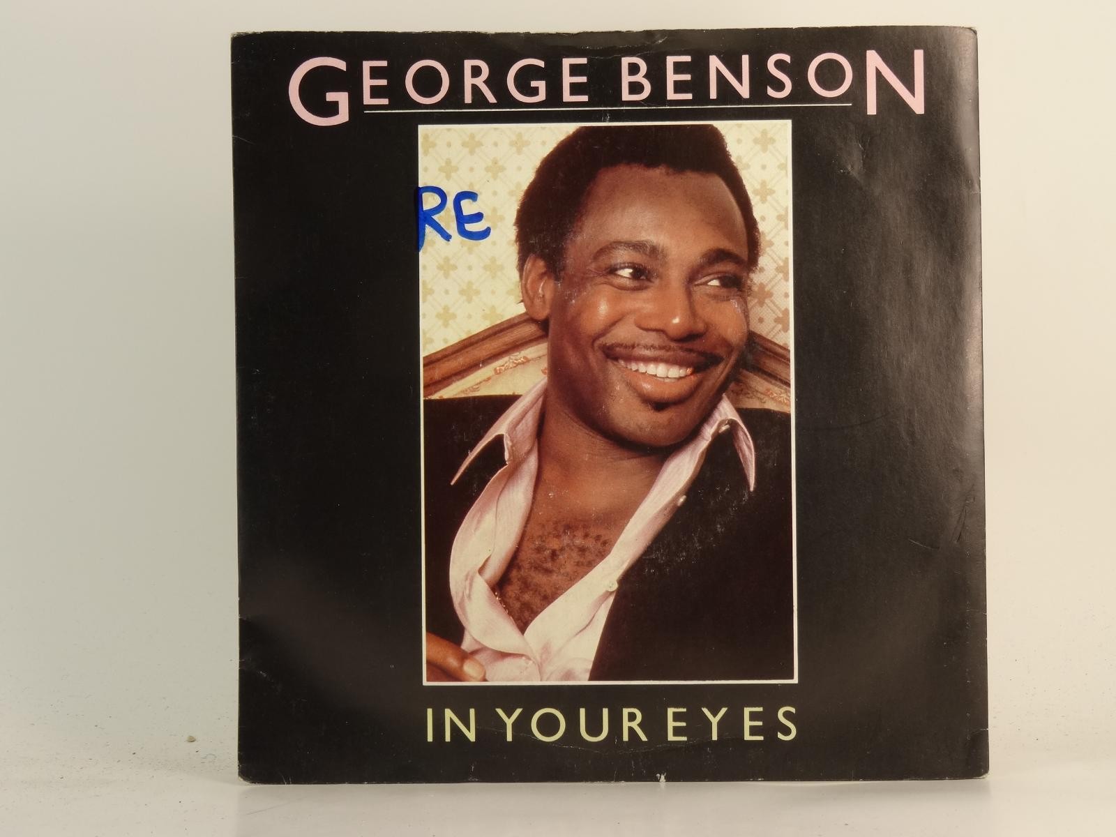 GEORGE BENSON IN YOUR EYES (75) 2 Track 7" Single plus Picture Sleeve WEA RECORD
