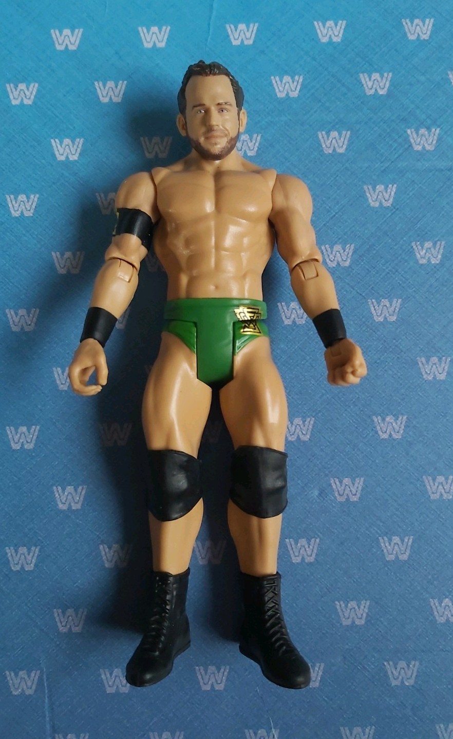 WWE wrestling figure RODERICK STRONG mattel 