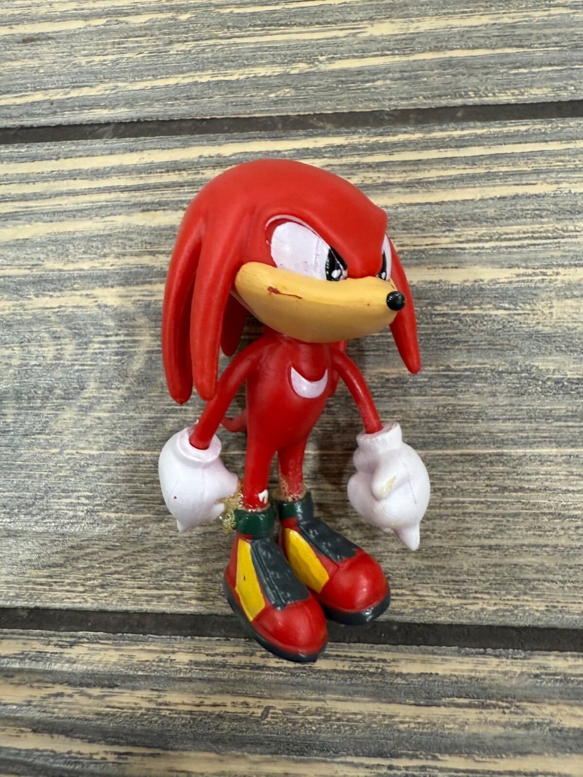 Knuckles The Echidna Vinyl Figurine Retro Collectible Toy