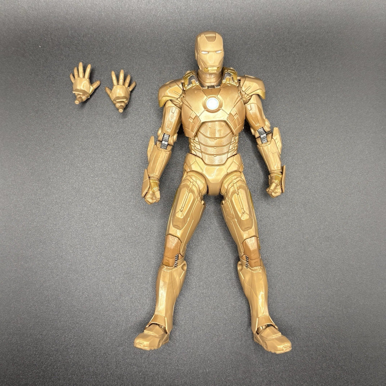 Marvel Legends Modellino Gold Iron Man Mark XXI Infinity Saga MCU 6" 