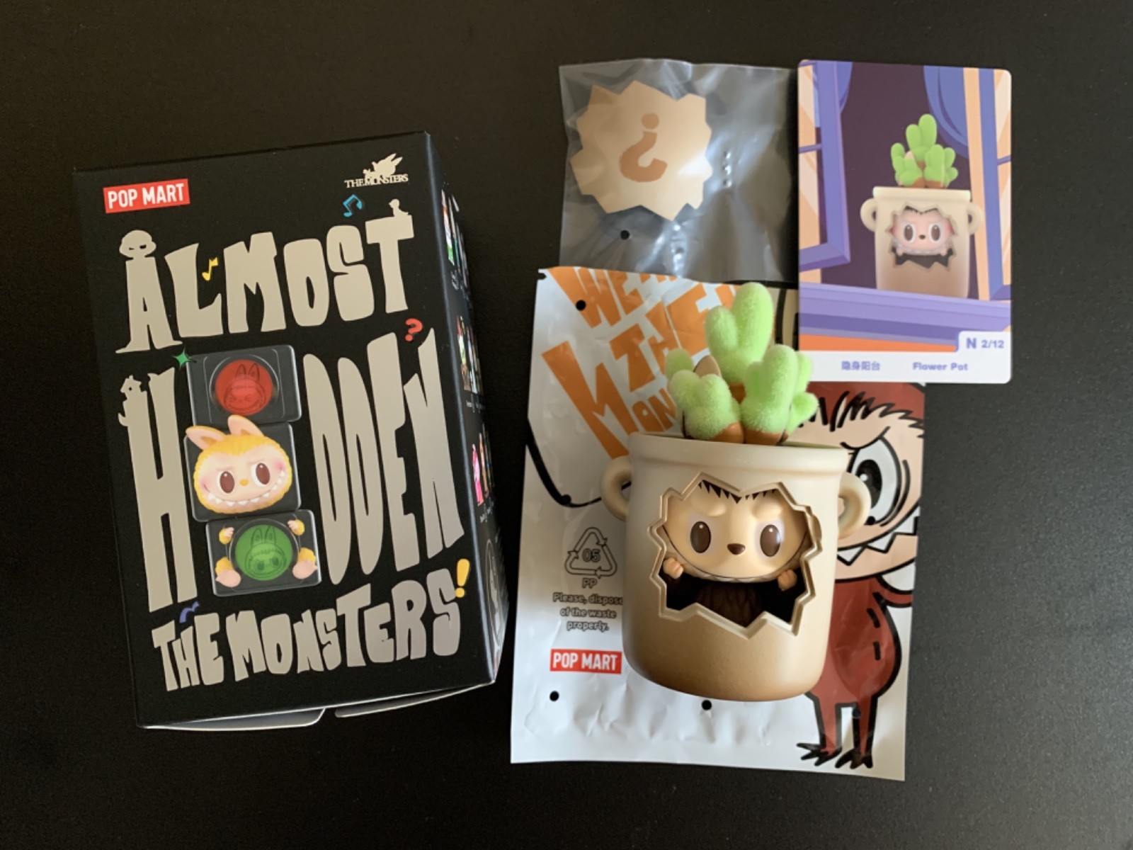Autentiche figure POP MART The Monsters serie quasi nascoste - vaso di fiori - US