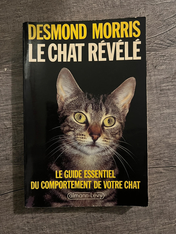 Le chat révèle