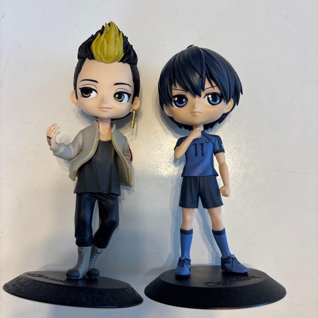 Q posket Two Figure Set Tokyo Revengers Blue Lock Figures Authentic