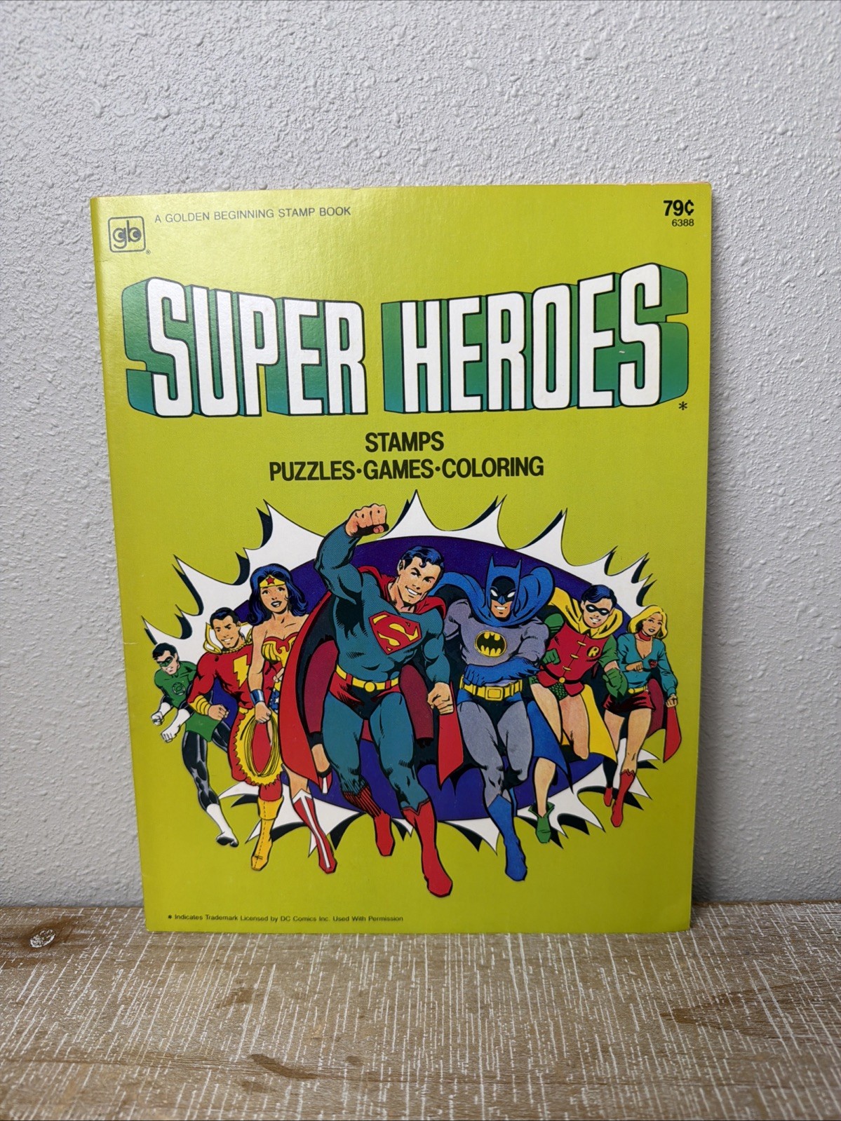 1980 DC COMICS GOLDEN PRESS SUPER HEROES STAMP BOOK UNUSED