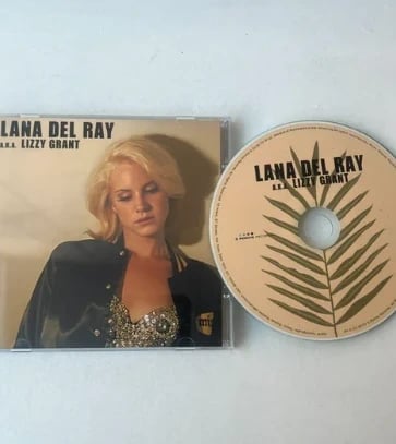 Lana Del Rey – AKA Lizzy Grant CD fanmade