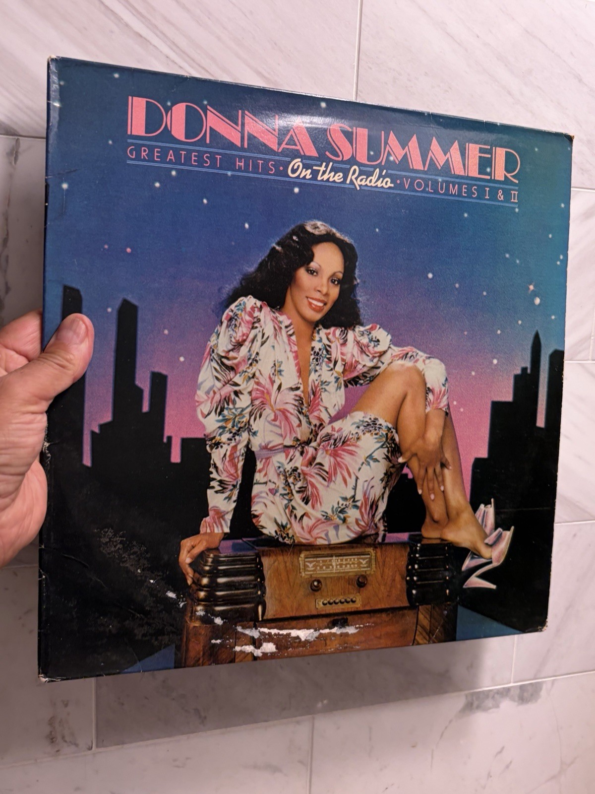 *read description* ( One Récord Only)Donna Summer - On The Radio: Greatest Hits
