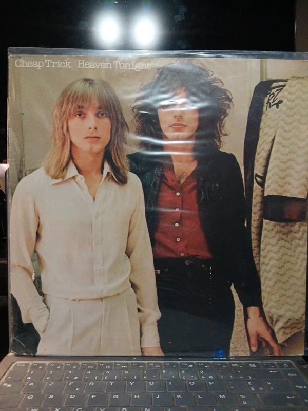 Cheap Trick - Heaven tonight