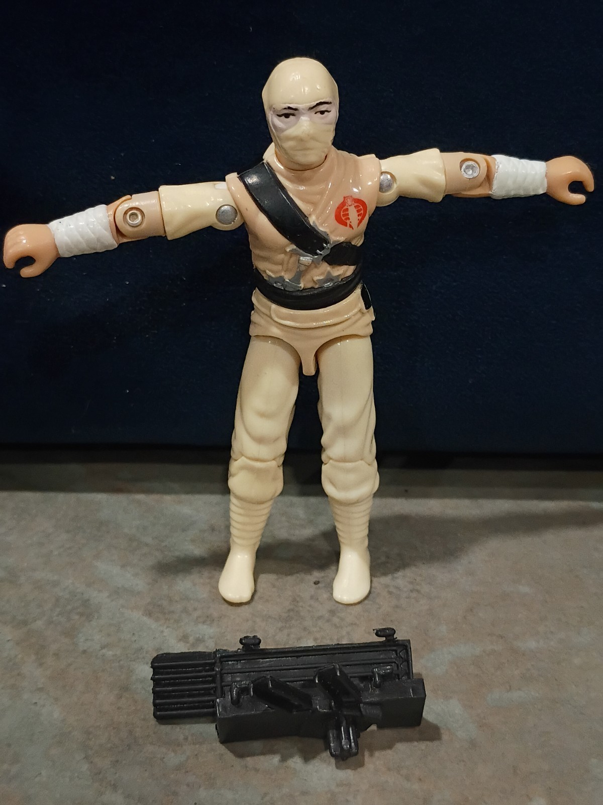 1984 GI JOE ARAH Storm Shadow V1 w/Backpack Good Shape but Discolored